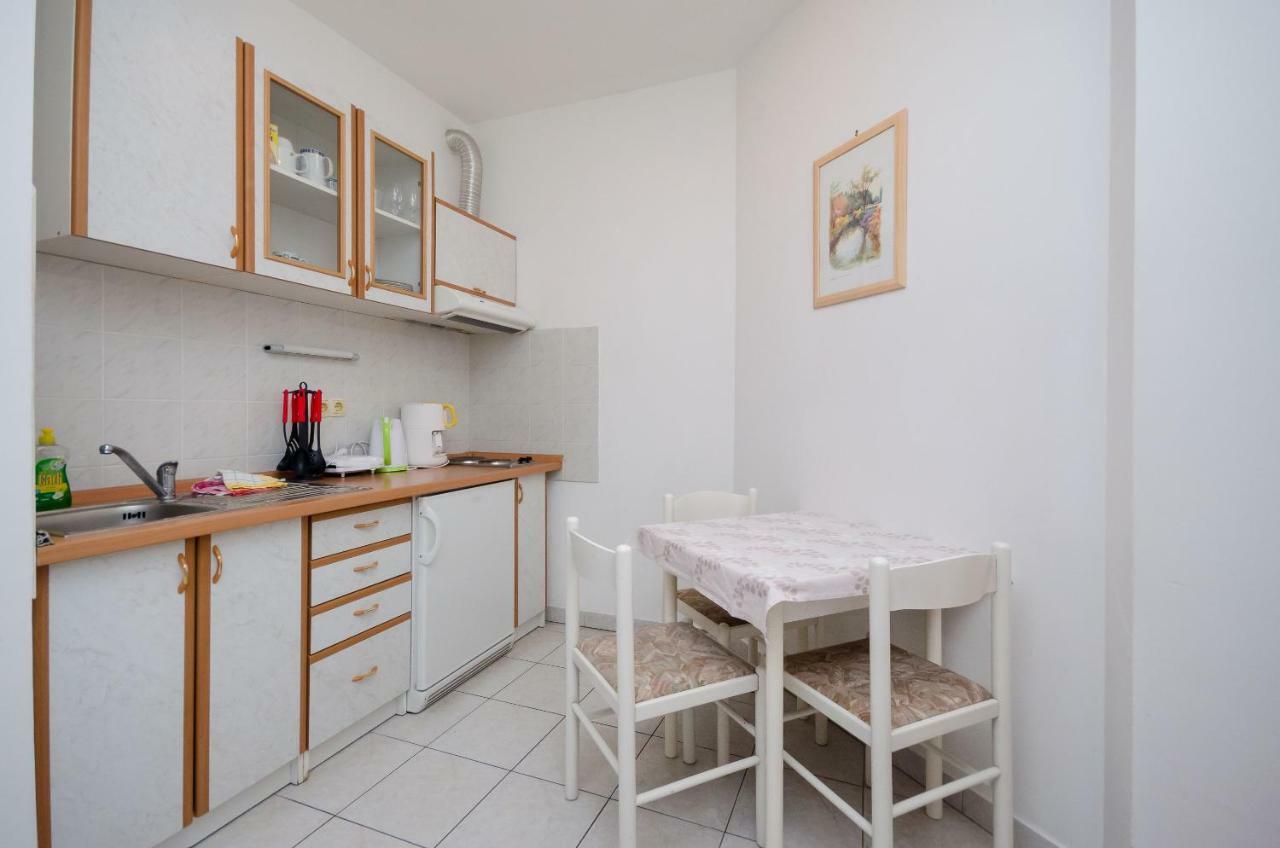 Apartments Branimir ノヴィ・ヴィノドロスキー エクステリア 写真